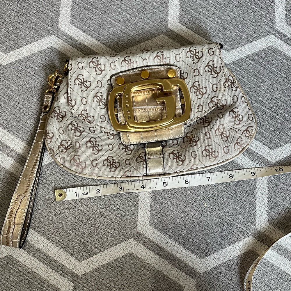 Guess Wristlet